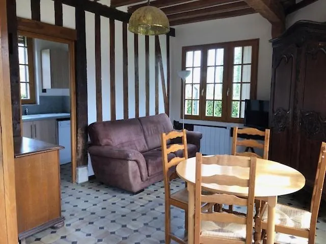 Le Colombier De Royaumont